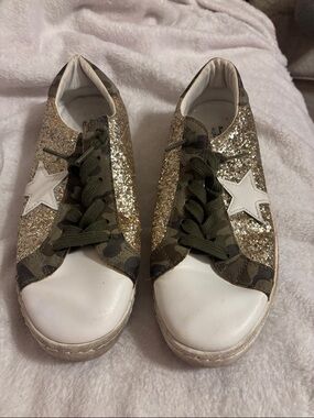 Vintage Havana Gold Glitter & Camouflage Star Sneakers